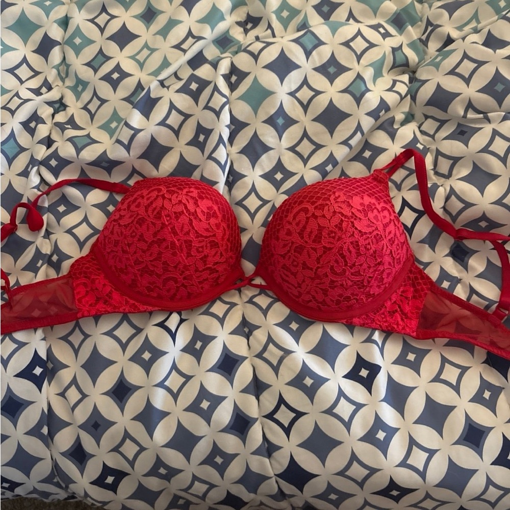 Victoria's Secret Vibrant Red Lace Bra